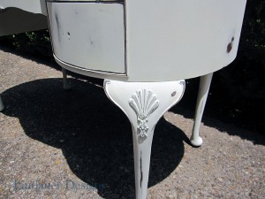Detail on the desk legs