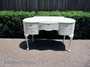 Curvy Bean Desk Curvy Bean Desk